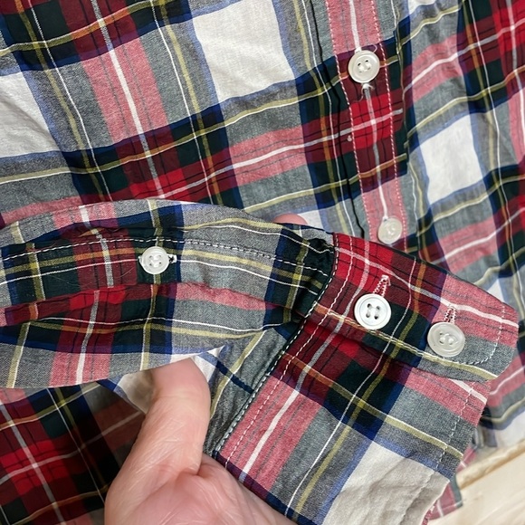 J.Crew size XS plaid long sleeve perfect fit button down 100% cotton shirt - Picture 2 of 8